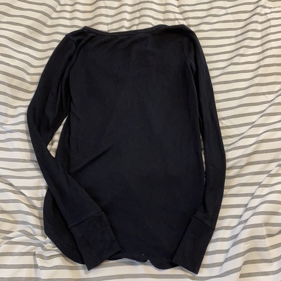 Abercrombie long sleeve T-shirt - Picture 2 of 3